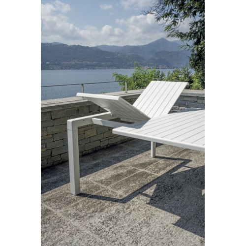 Tavolo Giacinto Allungabile 100/150x150 cm in Alluminio Bianco – Gambe Scorrevoli