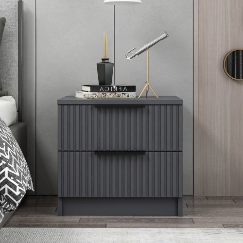 Comodino Kale con 2 cassetti a filo effetto cannettato